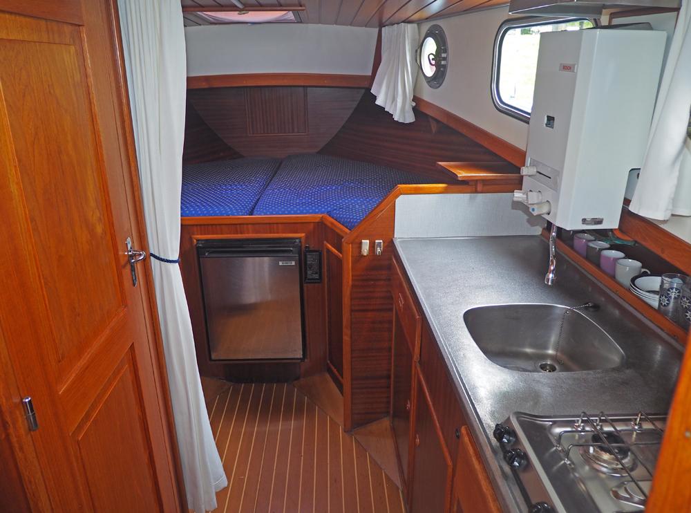 Cabin en avant, H&eacute;bergements